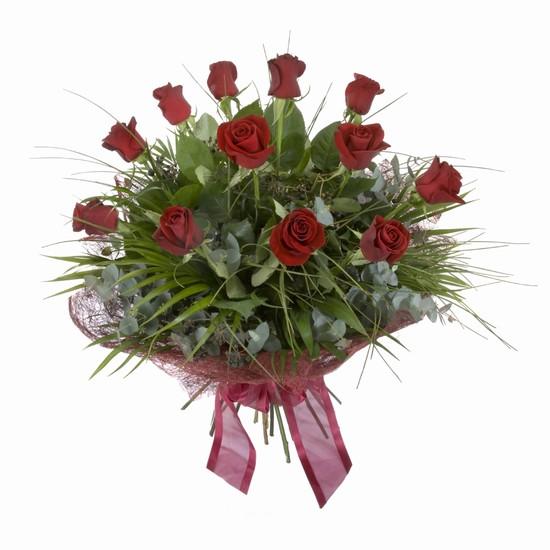 Etkileyici buket 11 adet kirmizi gül buketi  Ankara bağlum online çiçek gönderme sipariş 