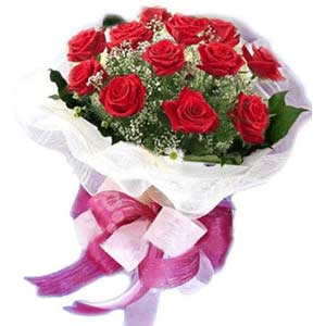  Ankara esertepe çiçek yolla , çiçek gönder , çiçekçi   11 adet kırmızı güllerden buket modeli