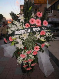 kazablanka,gerbera,sebboy ferforje  Ankara Keçiören çiçek siparişi vermek 