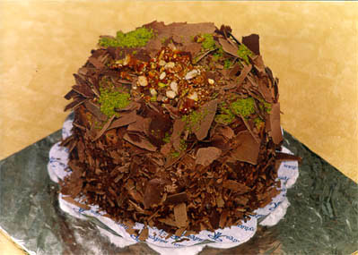 Çikolatali 4 ila 6 kisilik yas pasta  Ankara kalaba çiçek gönderme sitemiz güvenlidir 