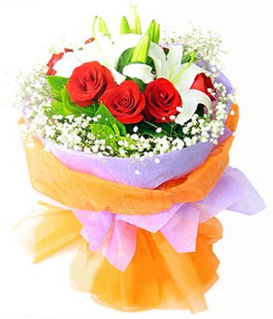  Ankara kalaba çiçek gönderme sitemiz güvenlidir  1 dal kazablanka 7 adet kırmızı gül buketi