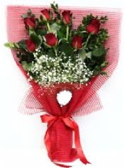7 adet kırmızı gülden buket tanzimi  Ankara Keçiören anneler günü çiçek yolla 