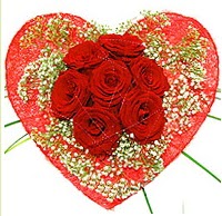 Mika kalp içerisinde 7 adet kırmızı gül  Ankara Keçiören çiçek siparişi vermek 