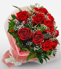 12 adet kırmızı güllerden kaliteli gül  Ankara Keçiören uluslararası çiçek gönderme 