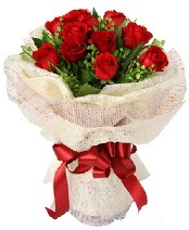 12 adet kırmızı gül buketi  Ankara atapark kaliteli taze ve ucuz çiçekler 