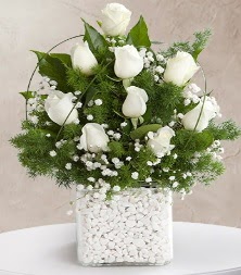 9 beyaz gül vazosu  Ankara esertepe çiçek yolla , çiçek gönder , çiçekçi  