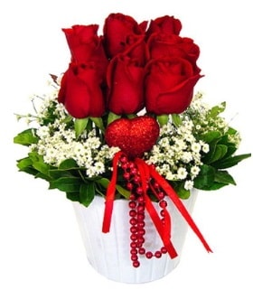 9 kırmızı gül seramik ve kalp çubuk  Ankara etlik İnternetten çiçek siparişi 