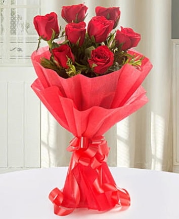 9 adet kırmızı gülden modern buket  Ankara Etlik çiçek gönderme 