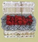  Ankara Ufuktepe çiçek online çiçek siparişi  Sandikta 11 adet güller - sevdiklerinize en ideal seçim
